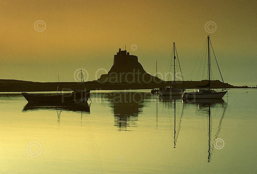 Lindisfarne Castle at dawn postcard | Cardtoons Publications