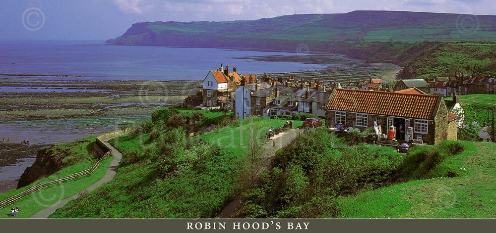 Robin Hood's Bay postcard | Cardtoons Publications